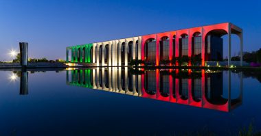Tricolore Palazzo Mondadori